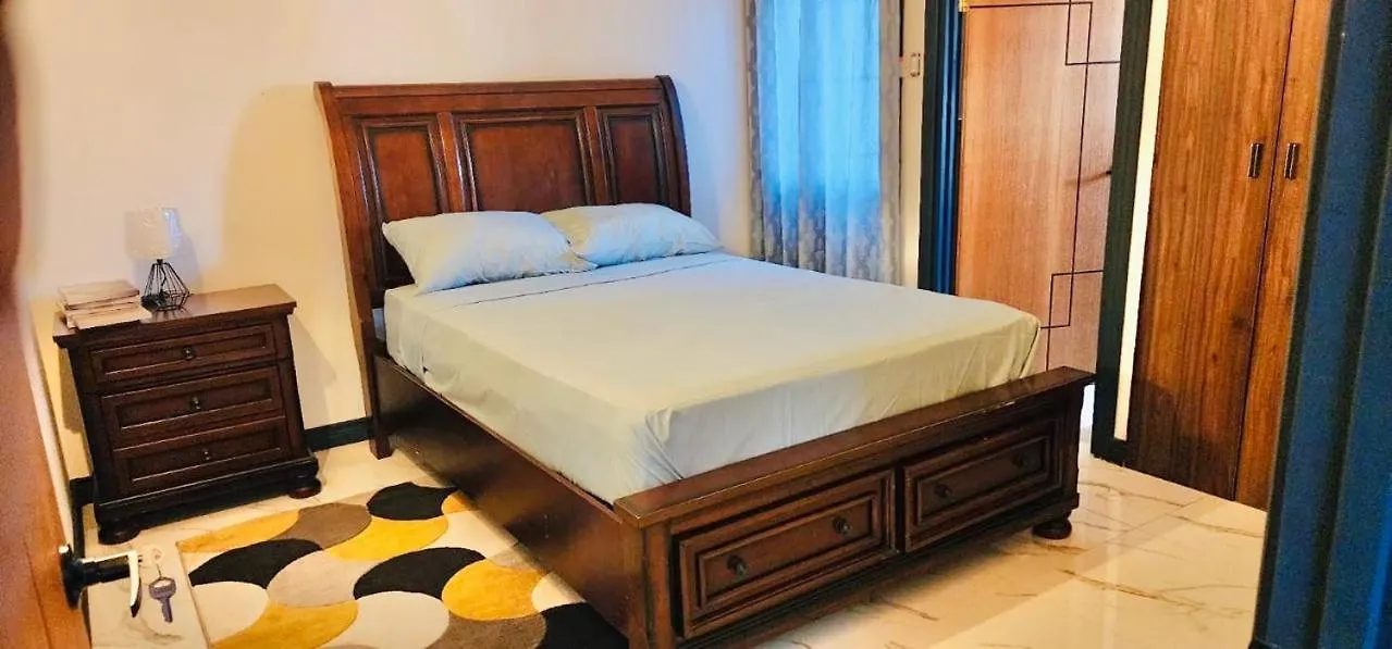 Villa Phoenix Garden Inn Portmore