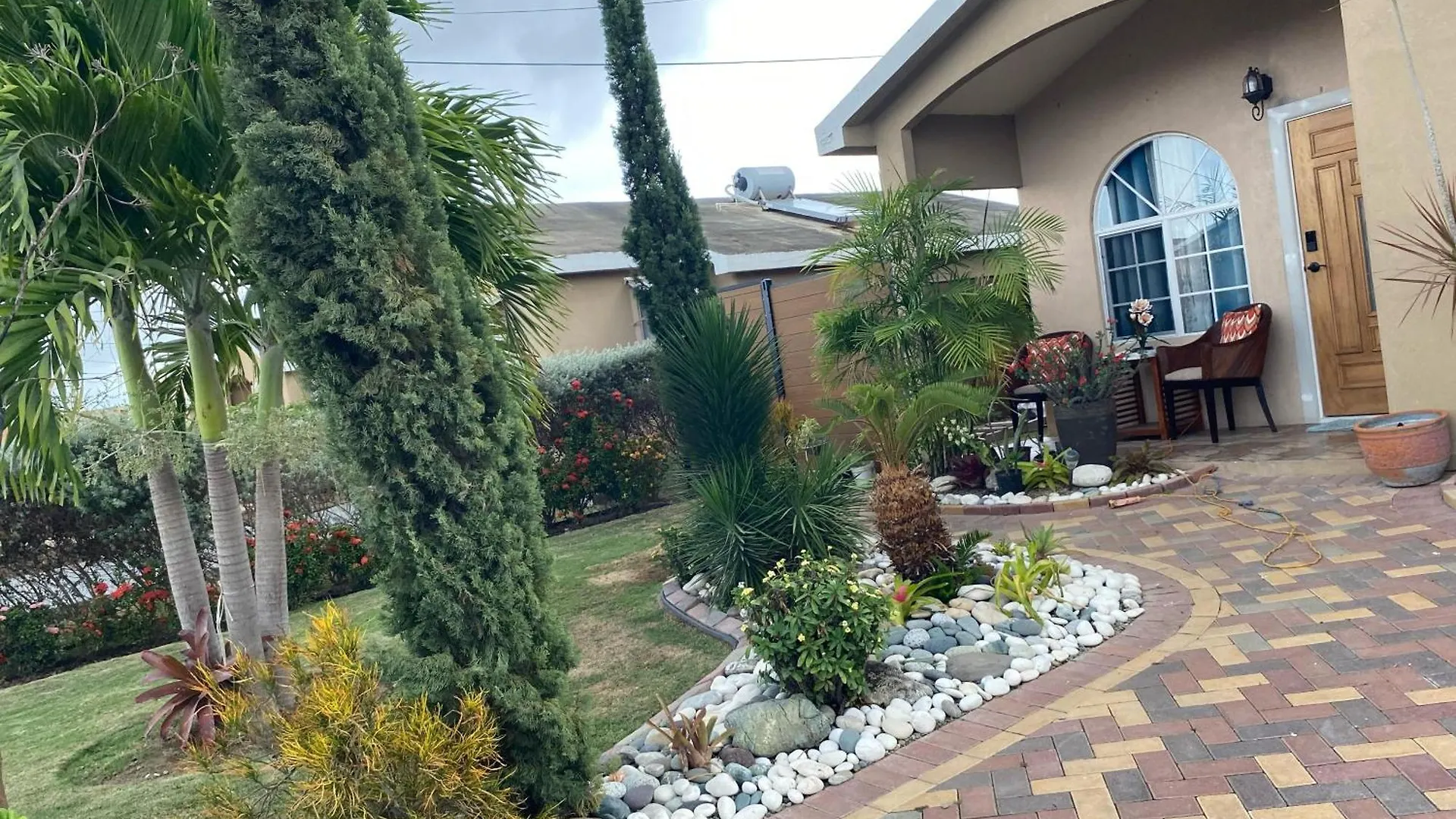 Phoenix Garden Inn Portmore Jamaica